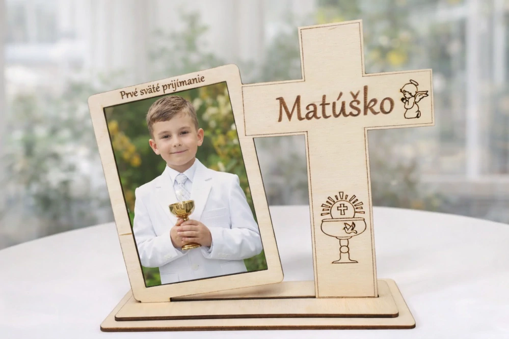 Fotorámik s krížikom